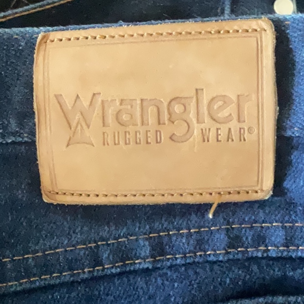 Wrangler Dark Blue Straight rugged wear Jeans